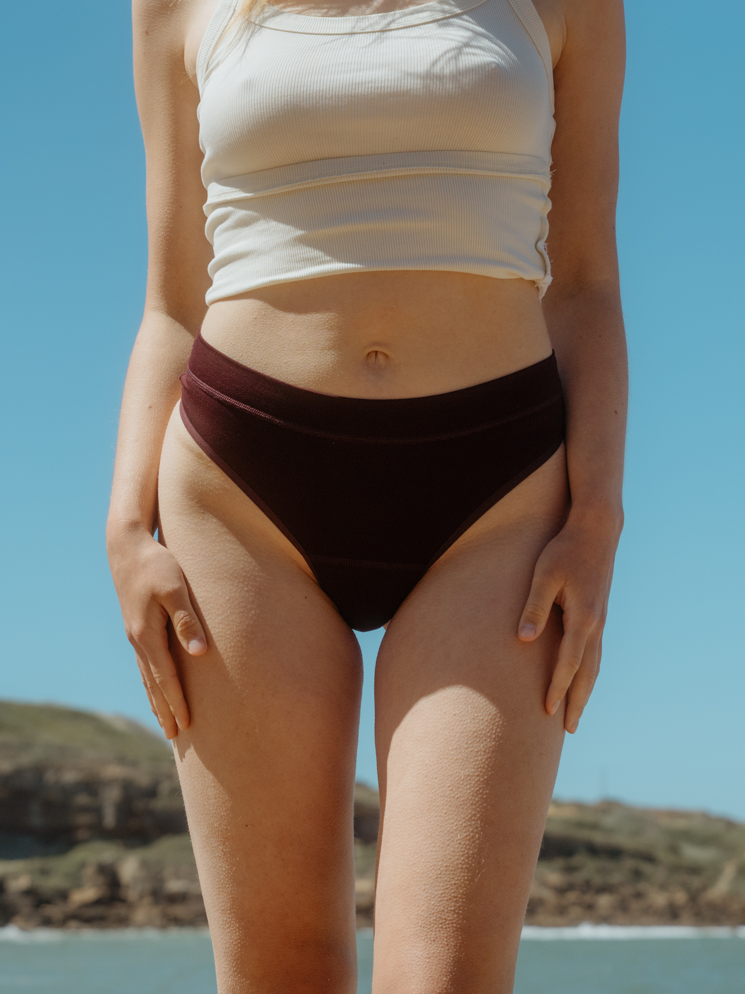 allmatters-classic-high-rise-thong-periodenthong-in-dark-plum image 4